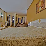 Imperial Palace Szálloda 4*