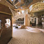 Imperial Palace Ξενοδοχείο 4*