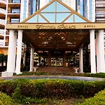 Imperial Palace 4*