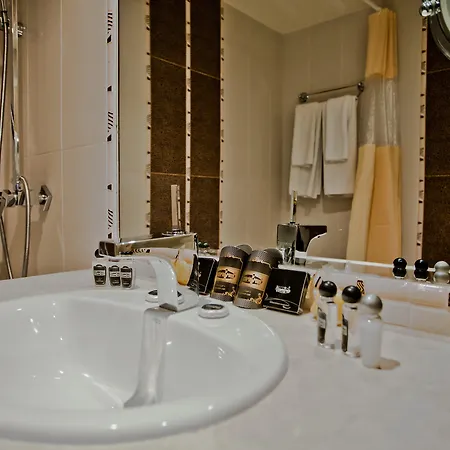 Imperial Palace 5*