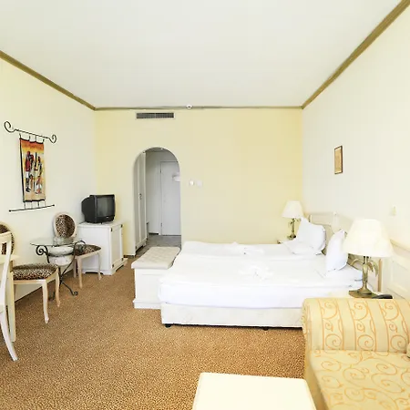 Imperial Palace Hotel