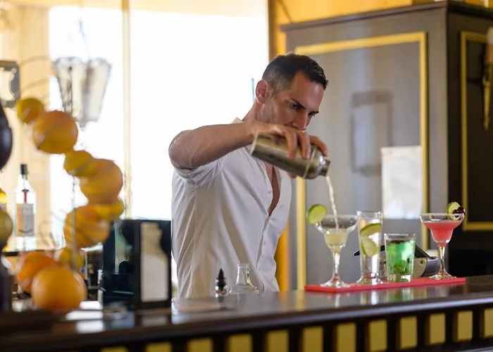 Imperial Palace Hotell 4*