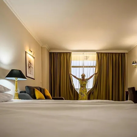 Imperial Palace 5* Σάνι Μπιτς