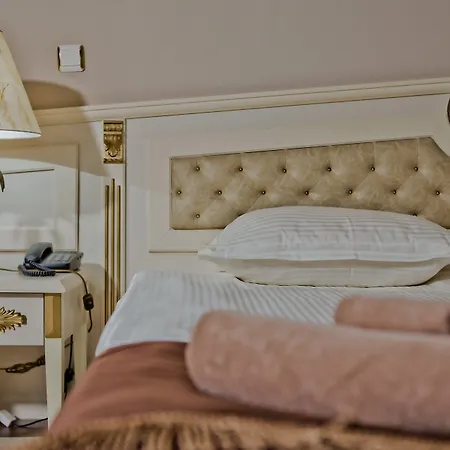 Imperial Palace Ξενοδοχείο 4*