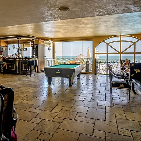 Imperial Palace Готель 4*