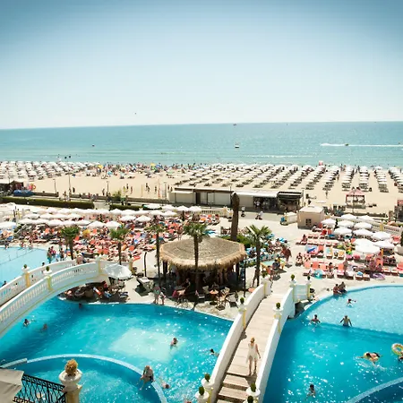 فندق Imperial Palace 4*