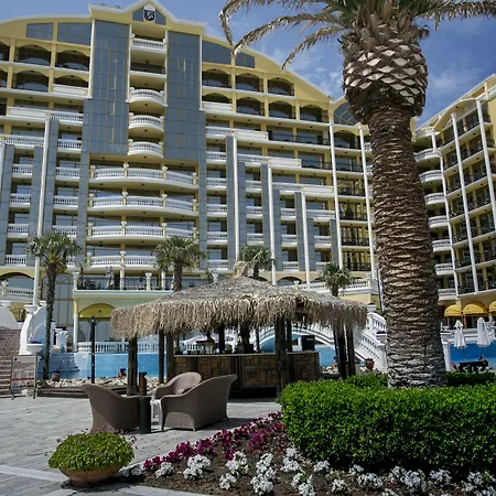 Imperial Palace فندق