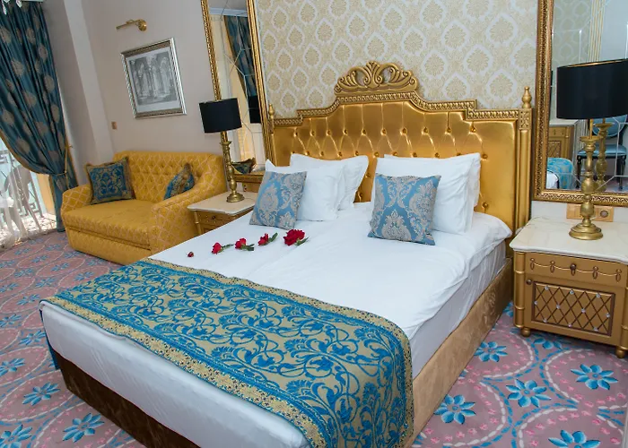Отель Imperial Palace 4*