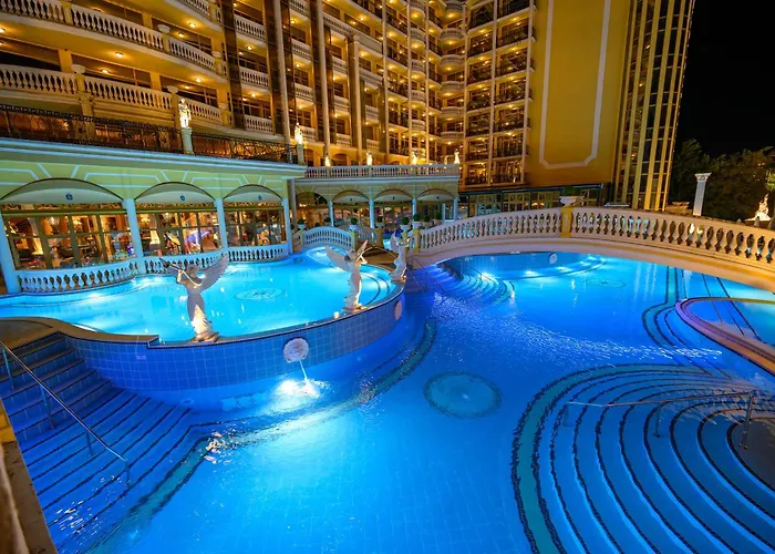 Отель Imperial Palace 4*