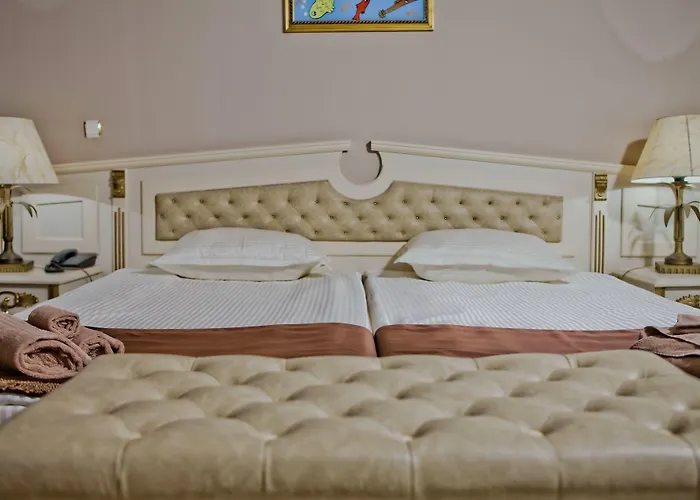 Отель Imperial Palace