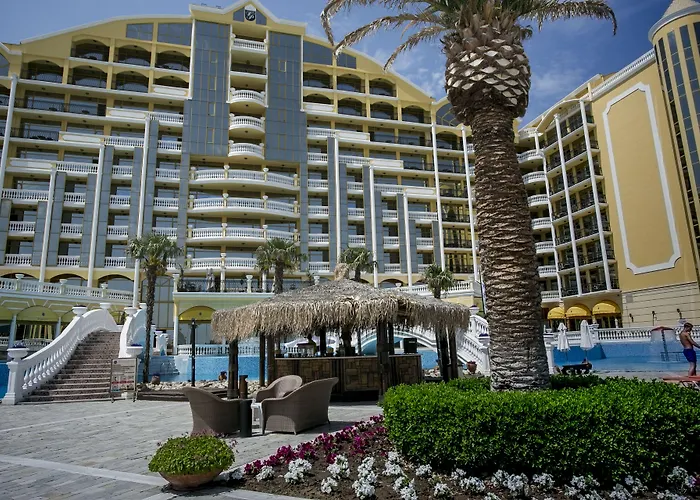 Imperial Palace Отель